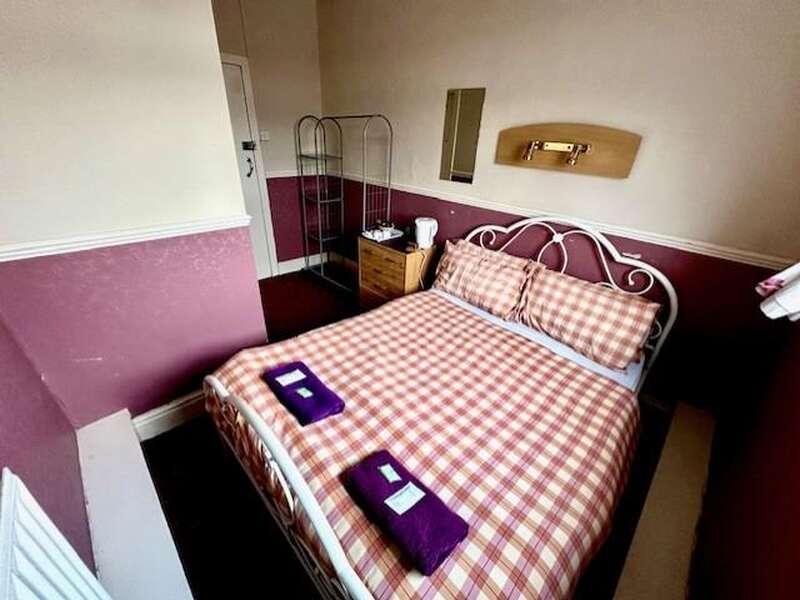 Budget Double En-suite Room (Room Only)